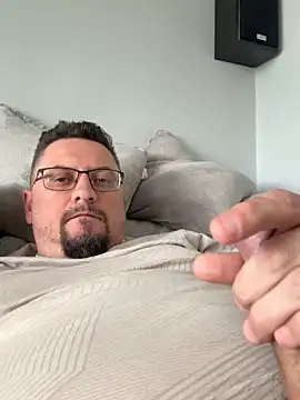 19cmSlave online show from 03/30/26, 11:33