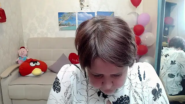 Snapshot of QUEEN02030 chatting on 04/02/26, 07:39 QUEEN02030 online show from 04/02/26, 07:39