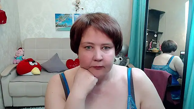 QUEEN02030 online show from 04/20/26, 03:15