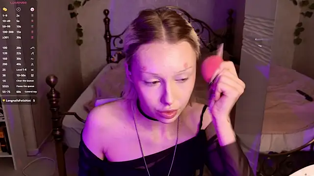 ghost girly online show from 05/11/26, 03:40