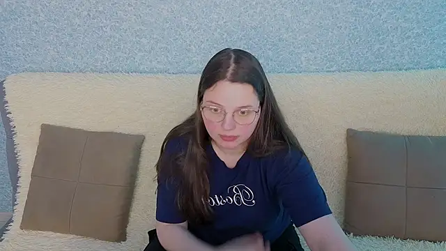 SofiDreamm online show from 04/25/26, 02:25