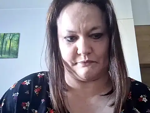 OpheliaMilf online show from 04/18/26, 01:15