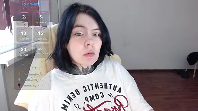 QwertyAnna Lbo online show from 04/04/26, 12:53