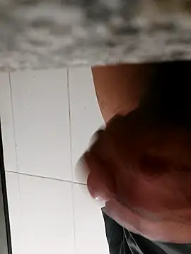 Snapshot of rnatinho67 chatting on 04/05/26, 04:09 rnatinho67 online show from 04/05/26, 04:09