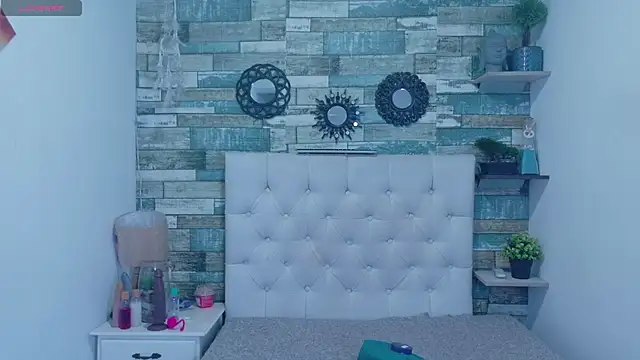 Skylernaomi online show from 04/27/26, 01:20