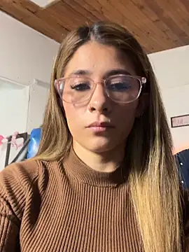 SaraRoads online show from 05/11/26, 07:33