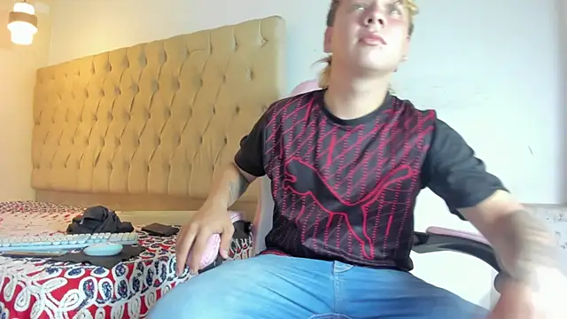 SebastianNoir1 online show from 04/06/26, 08:21