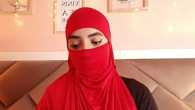 nayira  online show from 03/31/26, 08:31