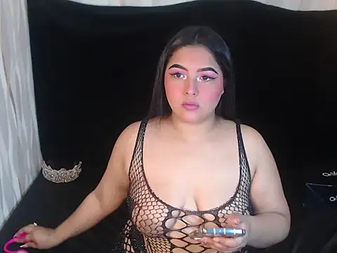 Snapshot of KamylaBiker chatting on 04/19/26, 01:38 KamylaBiker online show from 04/19/26, 01:38