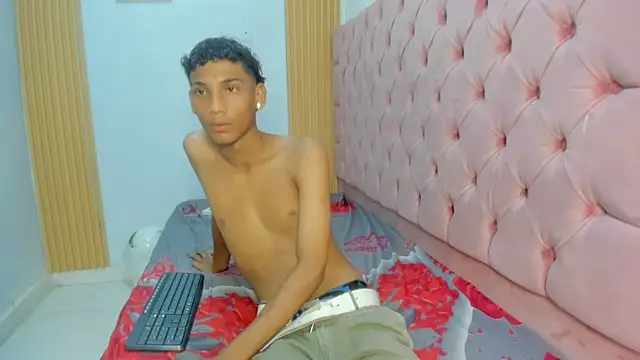 Kei boycum18 online show from 04/23/26, 08:33