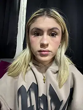 Lia fire online show from 05/12/26, 05:04
