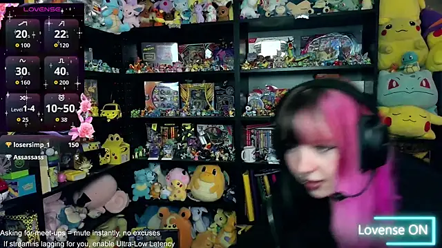 Snapshot of CutieTracer chatting on 06/07/26, 03:05 CutieTracer online show from 06/07/26, 03:05