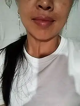 Lisa-aa online show from 04/25/26, 01:41