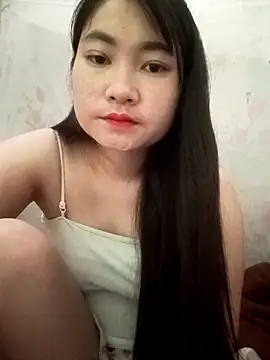 Snapshot of Linh_Hoang chatting on 05/20/26, 02:07 Linh Hoang online show from 05/20/26, 02:07