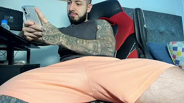 vyxen x online show from 04/14/26, 08:04