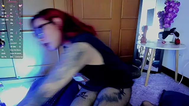 Violett Sykes online show from 04/19/26, 02:55