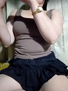 Mi-Naney online show from 04/18/26, 02:54