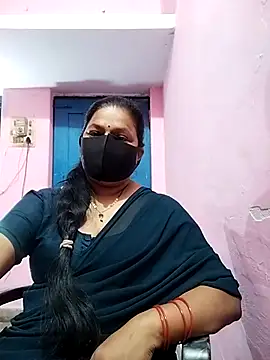 Snapshot of Rubi_012 chatting on 04/01/26, 07:09 Rubi 012 online show from 04/01/26, 07:09