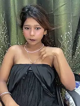 Snapshot of Cutiepie- chatting on 04/16/26, 10:01 Cutiepie- online show from 04/16/26, 10:01