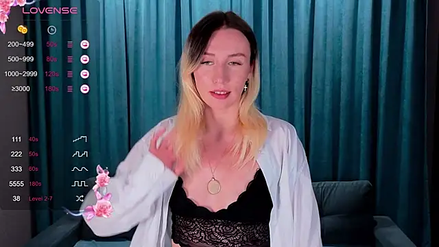 KellyyBrowny online show from 04/22/26, 03:13