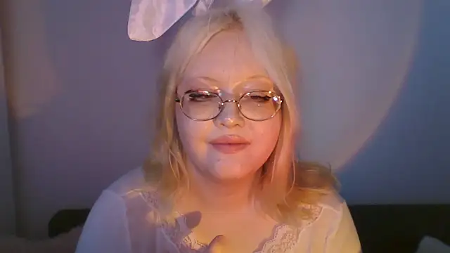 Snapshot of Elayne_Sweet chatting on 04/05/26, 08:11 Elayne Sweet online show from 04/05/26, 08:11