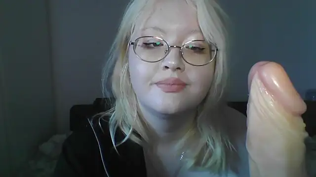 Snapshot of Elayne_Sweet chatting on 04/22/26, 06:05 Elayne Sweet online show from 04/22/26, 06:05