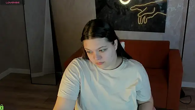 Evelyne Loo online show from 04/27/26, 01:14