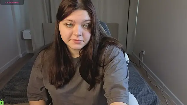 Evelyne Loo online show from 05/04/26, 01:01