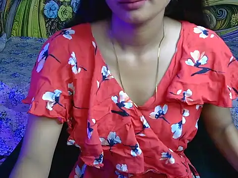 Snapshot of avni222 chatting on 05/13/26, 05:49 avni222 online show from 05/13/26, 05:49