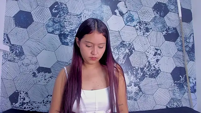 tiana cute1 online show from 04/01/26, 12:17