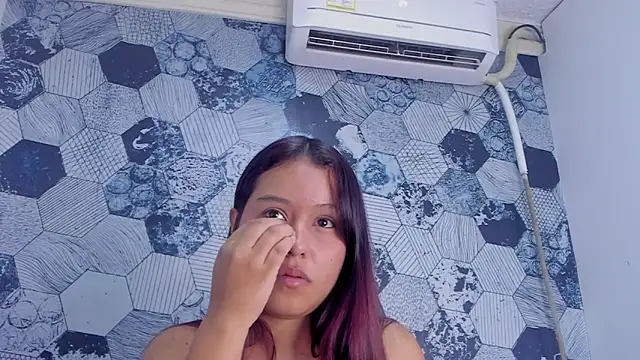 tiana cute1 online show from 04/01/26, 01:41