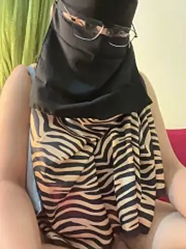 Snapshot of dilsheen_kaur_live chatting on 04/04/26, 04:48 dilsheen kaur live online show from 04/04/26, 04:48