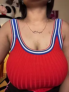 Snapshot of dilsheen_kaur_live chatting on 04/25/26, 11:35 dilsheen kaur live online show from 04/25/26, 11:35