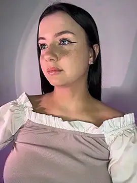 L0LA XO online show from 04/19/26, 06:54
