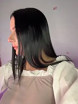 L0LA XO online show from 04/22/26, 04:52