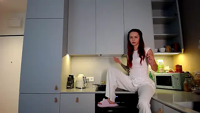 eva oopsy online show from 04/14/26, 01:17