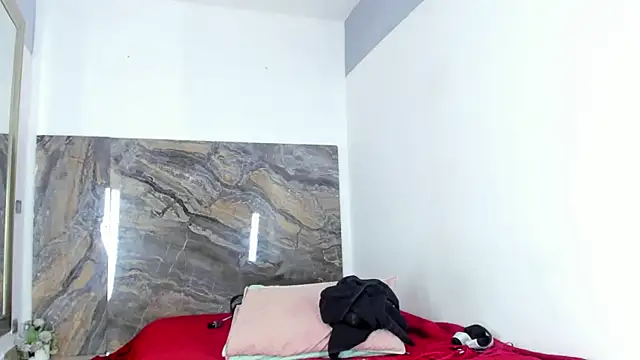 Aria skye online show from 04/18/26, 07:58