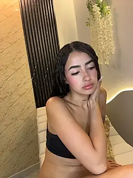 alannajade online show from 04/01/26, 02:01