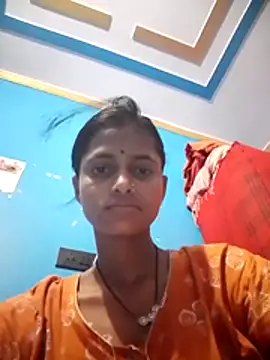 Snapshot of Payel_1 chatting on 04/25/26, 10:18 Payel 1 online show from 04/25/26, 10:18