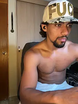 Puck goodfellow online show from 04/23/26, 11:29