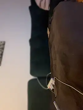 HotTemptation  online show from 04/18/26, 07:58