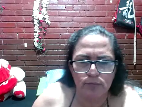 kristalmarelyn online show from 05/06/26, 06:30