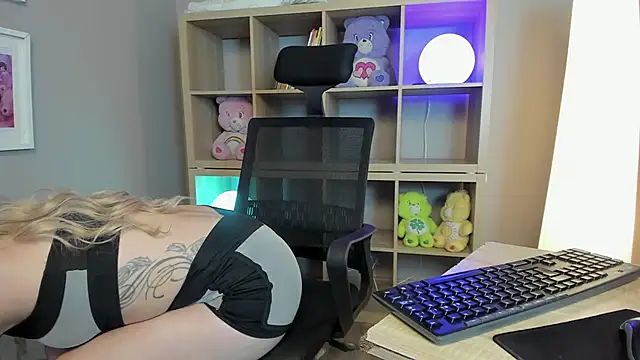 Jana kowalska online show from 04/20/26, 09:38