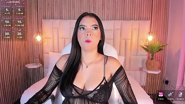 Nahia Olson online show from 04/29/26, 11:58