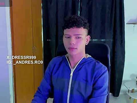 Snapshot of sebascuterouss chatting on 04/19/26, 12:04 sebascuterouss online show from 04/19/26, 12:04