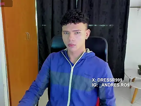 Snapshot of sebascuterouss chatting on 04/21/26, 12:44 sebascuterouss online show from 04/21/26, 12:44