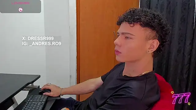Snapshot of sebascuterouss chatting on 06/09/26, 02:39 sebascuterouss online show from 06/09/26, 02:39