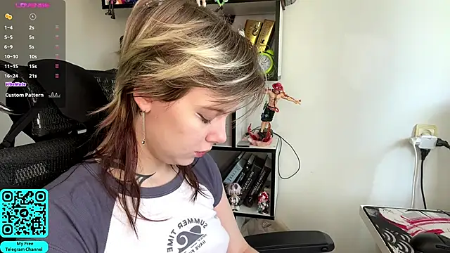 Snapshot of MadalynNosel chatting on 05/05/26, 07:05 MadalynNosel online show from 05/05/26, 07:05