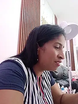 SofiaMendez1  online show from 05/01/26, 04:11