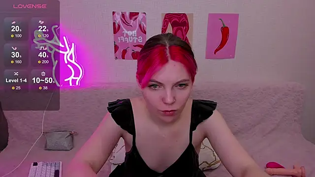 Snapshot of Marie_Reyess chatting on 05/19/26, 05:47 Marie Reyess online show from 05/19/26, 05:47